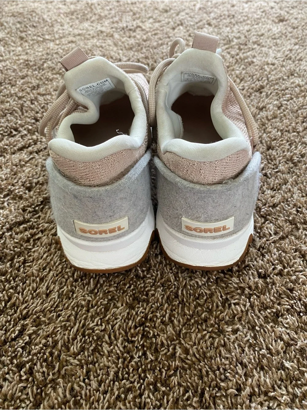 Sorel Kinetic Lace Sneakers Women’s Size 9 Blush Pink Knit Casual Comfort Shoes